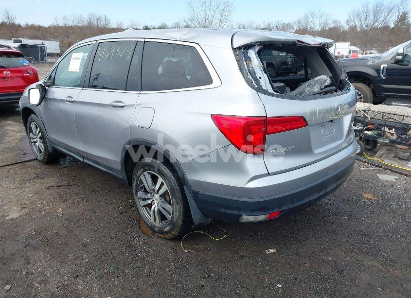 Photo 3 of 2016 Honda Pilot EX-L (VIN 5FNYF6H55GB069427)