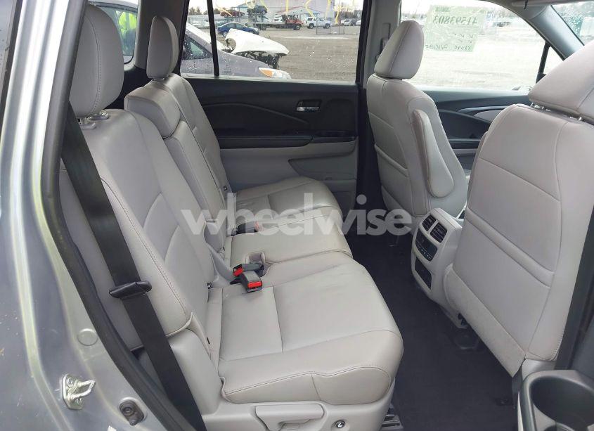 Photo 8 of 2016 Honda Pilot EX-L (VIN 5FNYF6H55GB069427)