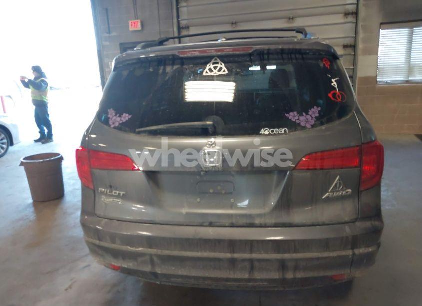 Photo 16 of 2016 Honda Pilot EX-L (VIN 5FNYF6H55GB103141)