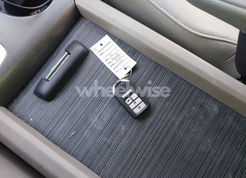 Photo 11 of 2016 Honda Pilot EX-L (VIN 5FNYF6H55GB113961)