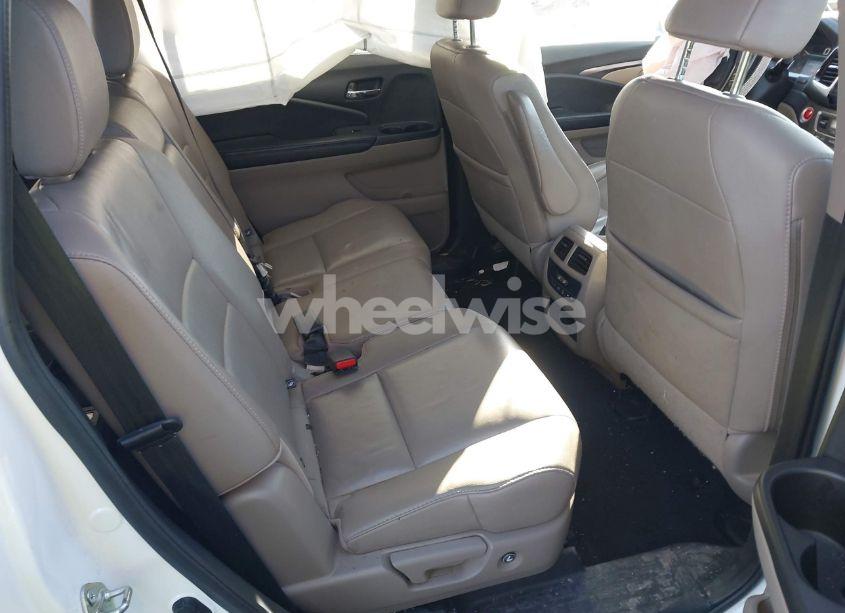 Photo 8 of 2016 Honda Pilot EX-L (VIN 5FNYF6H55GB113961)
