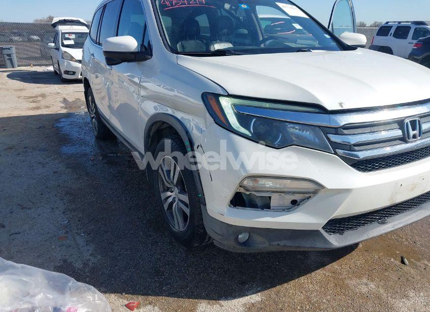 Photo 6 of 2017 Honda Pilot EX-L (VIN 5FNYF6H55HB029298)