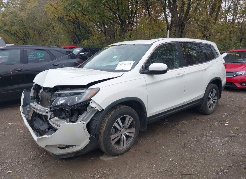 Photo 2 of 2017 Honda Pilot EX-L (VIN 5FNYF6H55HB085824)