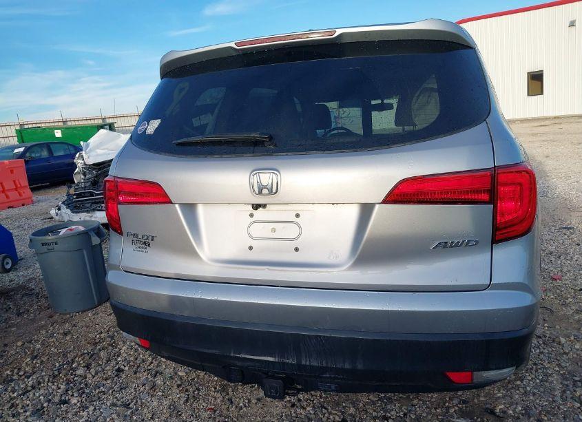 Photo 16 of 2018 Honda Pilot EX-L (VIN 5FNYF6H55JB013351)