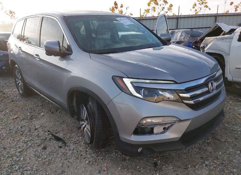 Photo 6 of 2018 Honda Pilot EX-L (VIN 5FNYF6H55JB013351)