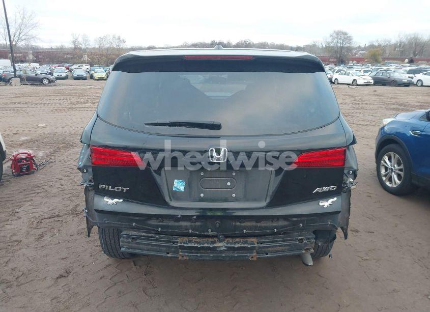 Photo 16 of 2018 Honda Pilot EX-L (VIN 5FNYF6H55JB027556)