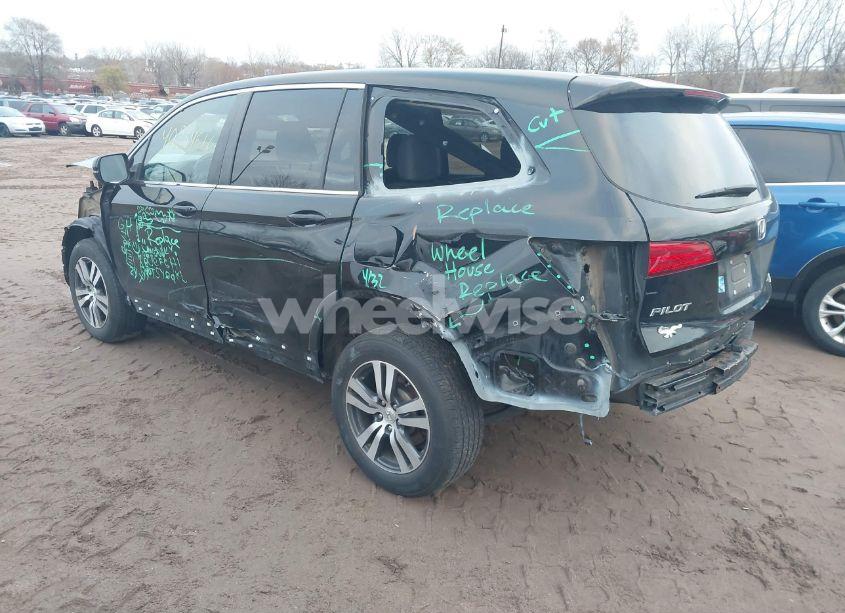 Photo 3 of 2018 Honda Pilot EX-L (VIN 5FNYF6H55JB027556)