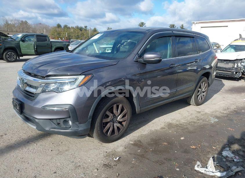 Photo 2 of 2019 Honda Pilot EX-L (VIN 5FNYF6H55KB033651)