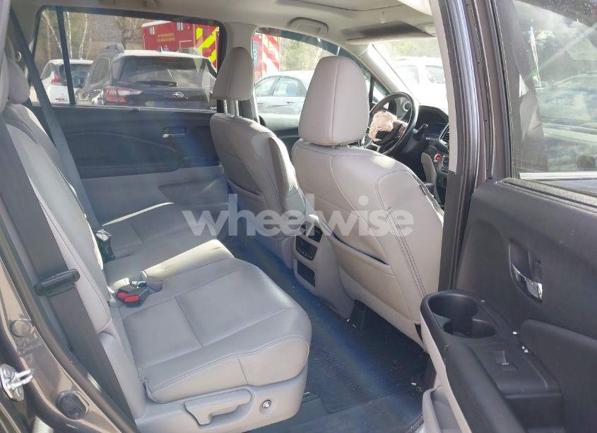 Photo 8 of 2019 Honda Pilot EX-L (VIN 5FNYF6H55KB033651)