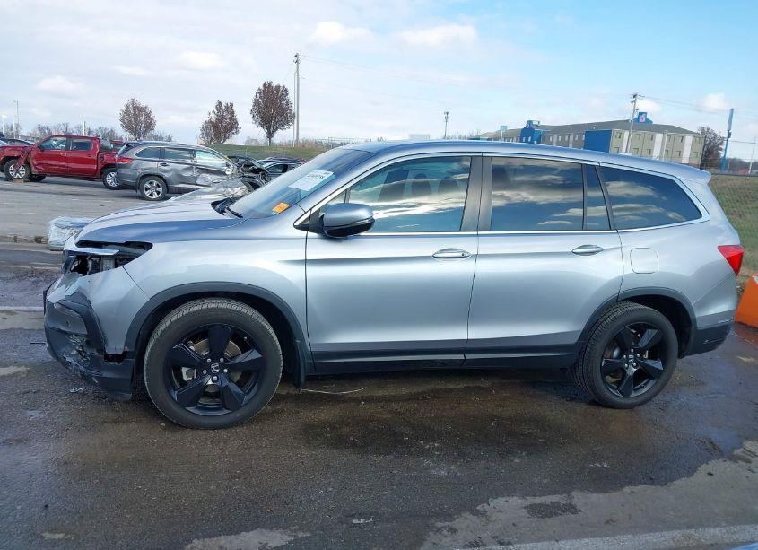 Photo 15 of 2019 Honda Pilot EX-L (VIN 5FNYF6H55KB039370)