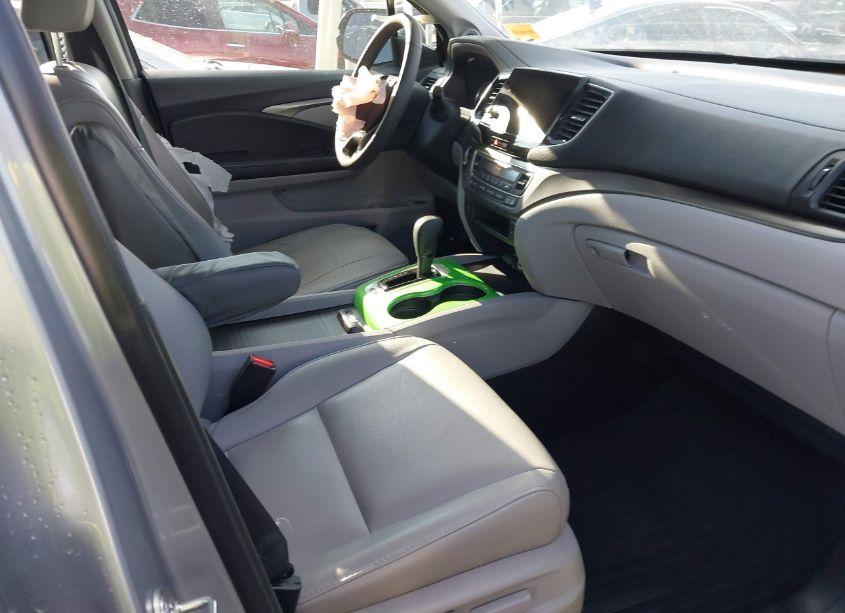 Photo 5 of 2019 Honda Pilot EX-L (VIN 5FNYF6H55KB039370)