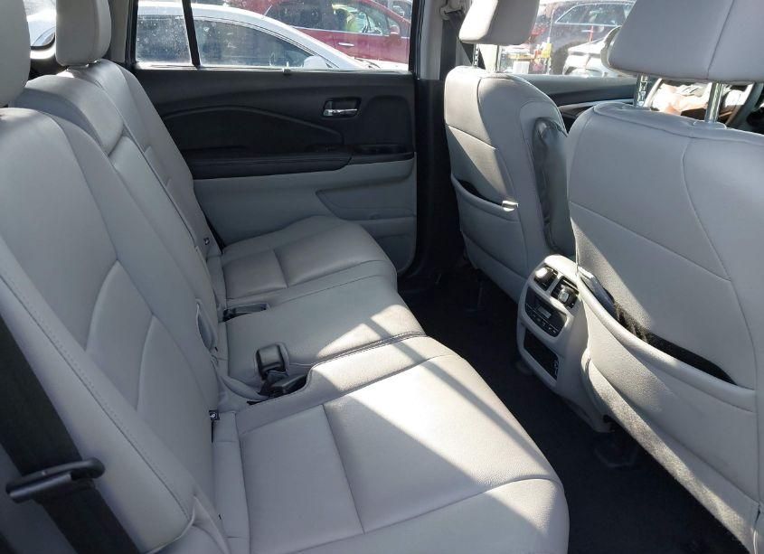 Photo 8 of 2019 Honda Pilot EX-L (VIN 5FNYF6H55KB039370)