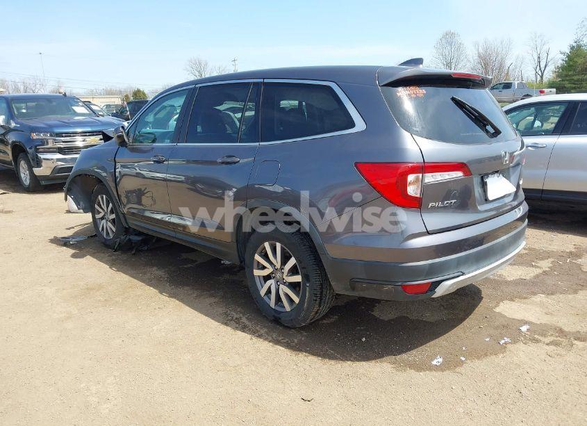 Photo 3 of 2019 Honda Pilot EX-L (VIN 5FNYF6H55KB082929)