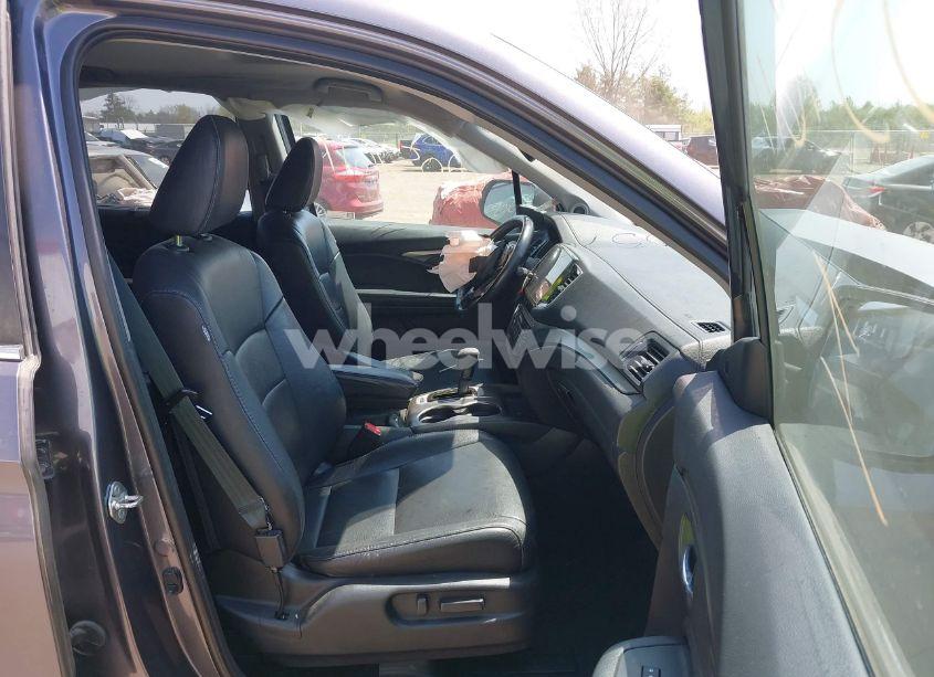 Photo 5 of 2019 Honda Pilot EX-L (VIN 5FNYF6H55KB082929)