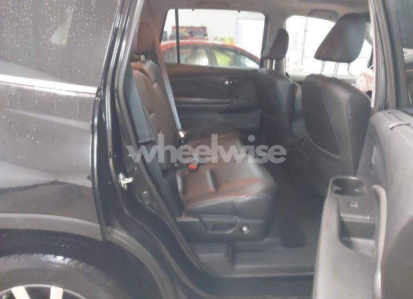 Photo 8 of 2019 Honda Pilot EX-L (VIN 5FNYF6H55KB083790)