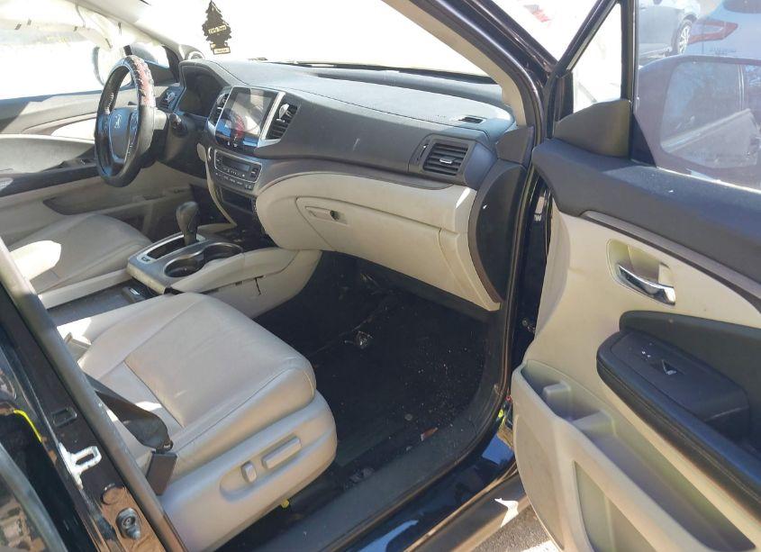 Photo 5 of 2016 Honda Pilot EX-L (VIN 5FNYF6H56GB036341)