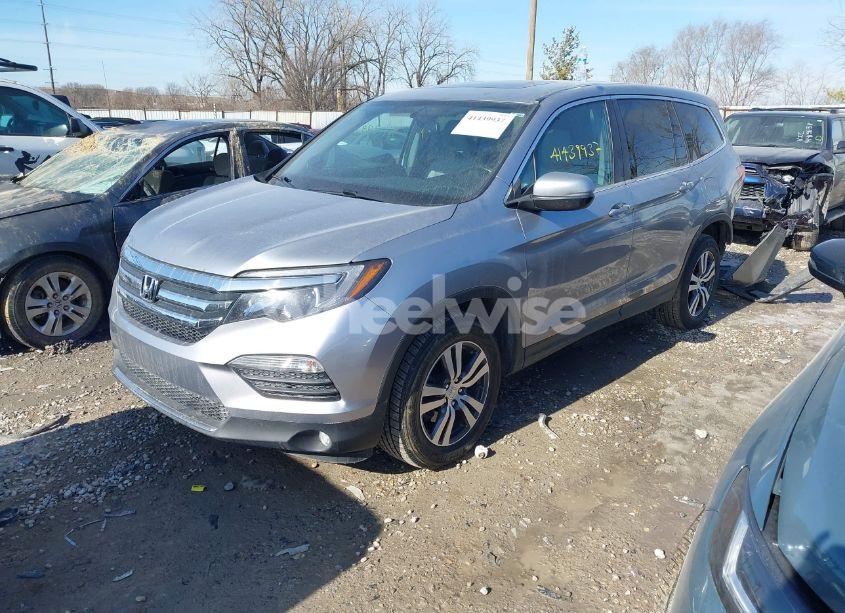 Photo 2 of 2016 Honda Pilot EX-L (VIN 5FNYF6H56GB045976)