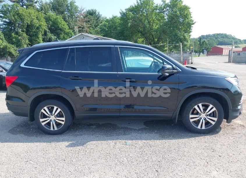 Photo 13 of 2016 Honda Pilot EX-L (VIN 5FNYF6H56GB061837)