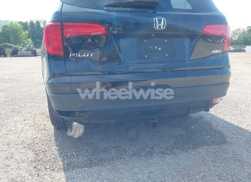 Photo 6 of 2016 Honda Pilot EX-L (VIN 5FNYF6H56GB061837)