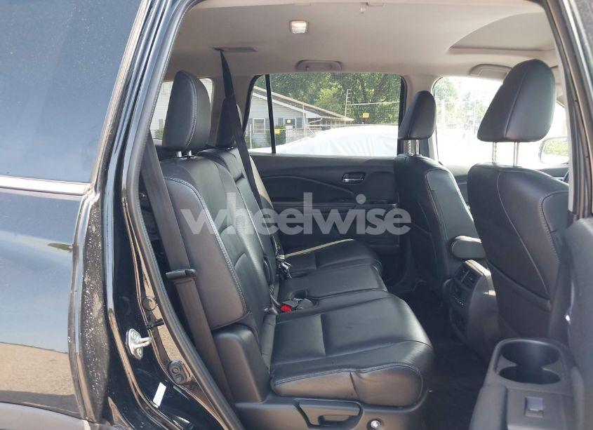 Photo 8 of 2016 Honda Pilot EX-L (VIN 5FNYF6H56GB061837)