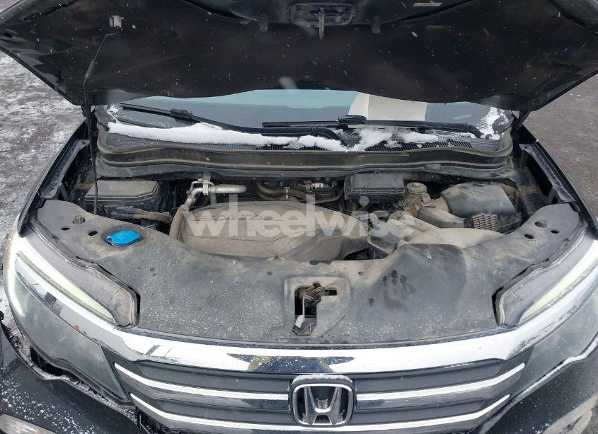 Photo 10 of 2016 Honda Pilot EX-L (VIN 5FNYF6H56GB067444)