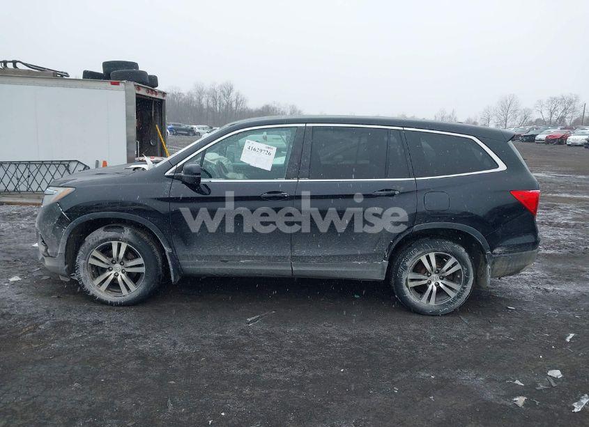 Photo 14 of 2016 Honda Pilot EX-L (VIN 5FNYF6H56GB067444)