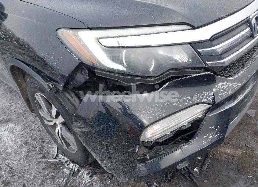 Photo 6 of 2016 Honda Pilot EX-L (VIN 5FNYF6H56GB067444)