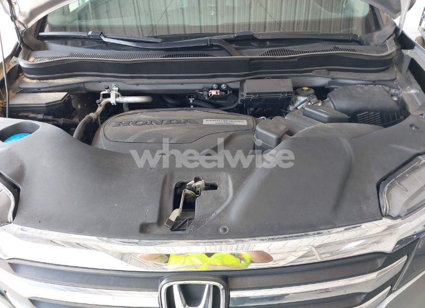 Photo 10 of 2016 Honda Pilot EX-L (VIN 5FNYF6H56GB078007)