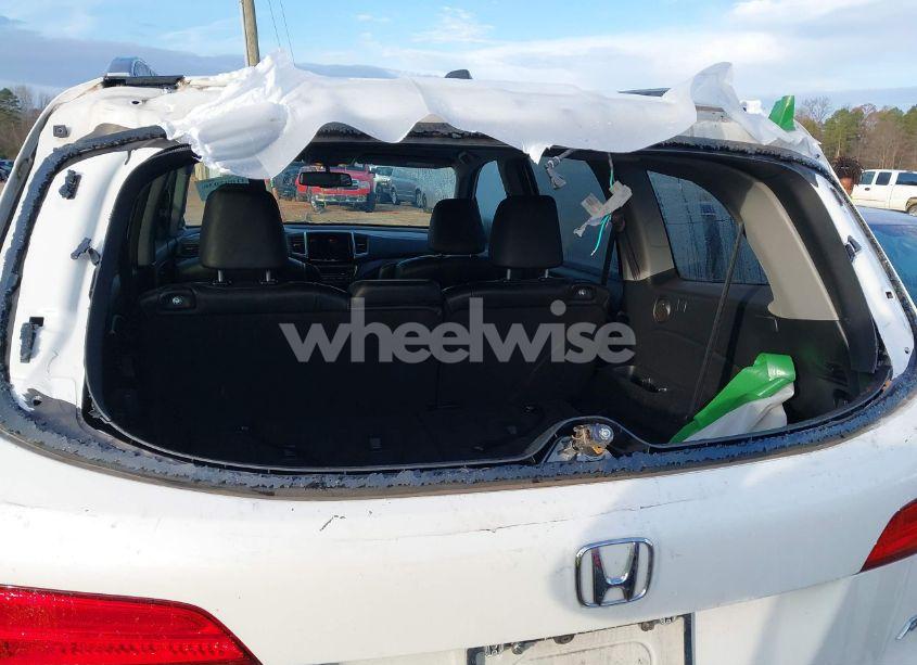 Photo 6 of 2017 Honda Pilot EX-L (VIN 5FNYF6H56HB036860)