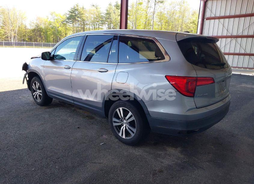 Photo 3 of 2017 Honda Pilot EX-L (VIN 5FNYF6H56HB063329)