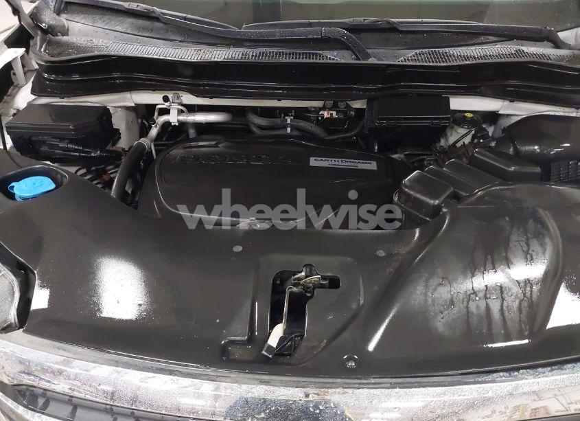 Photo 10 of 2018 Honda Pilot EX-L (VIN 5FNYF6H56JB018817)