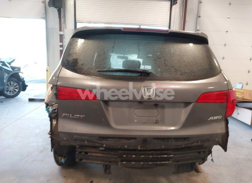 Photo 16 of 2018 Honda Pilot EX-L (VIN 5FNYF6H56JB057651)