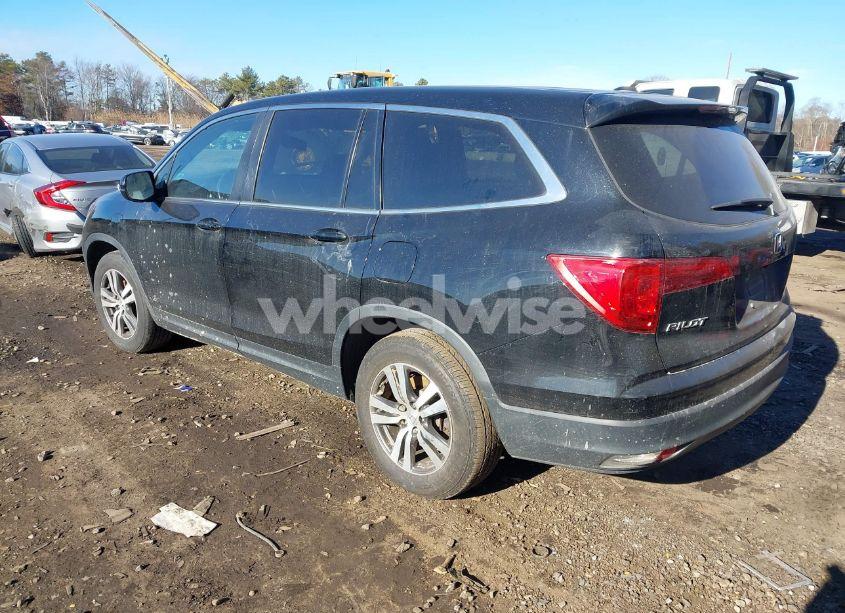 Photo 3 of 2018 Honda Pilot EX-L (VIN 5FNYF6H56JB057973)