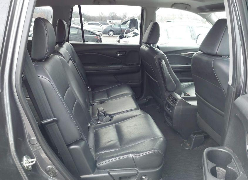 Photo 8 of 2018 Honda Pilot EX-L (VIN 5FNYF6H56JB063742)