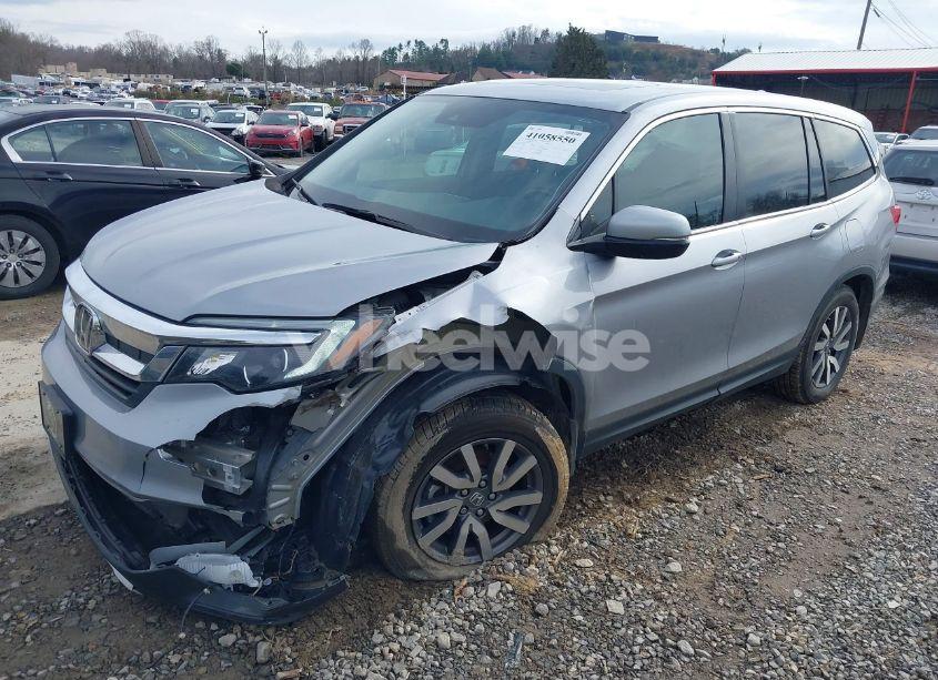 Photo 2 of 2019 Honda Pilot EX-L (VIN 5FNYF6H56KB007530)