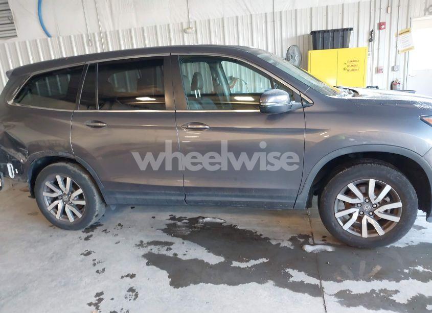Photo 13 of 2021 Honda Pilot AWD EX-L (VIN 5FNYF6H56MB037761)