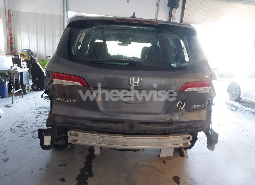 Photo 16 of 2021 Honda Pilot AWD EX-L (VIN 5FNYF6H56MB037761)