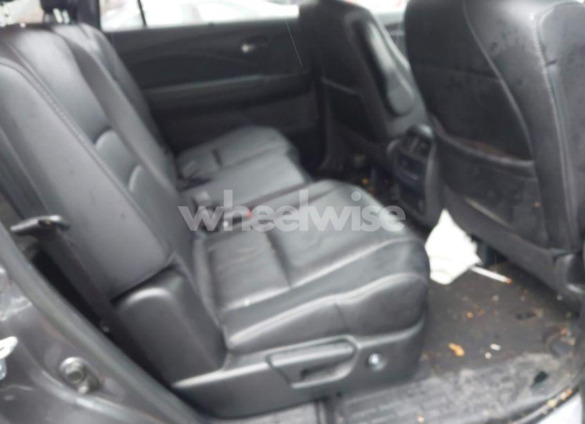 Photo 8 of 2021 Honda Pilot AWD EX-L (VIN 5FNYF6H56MB038117)