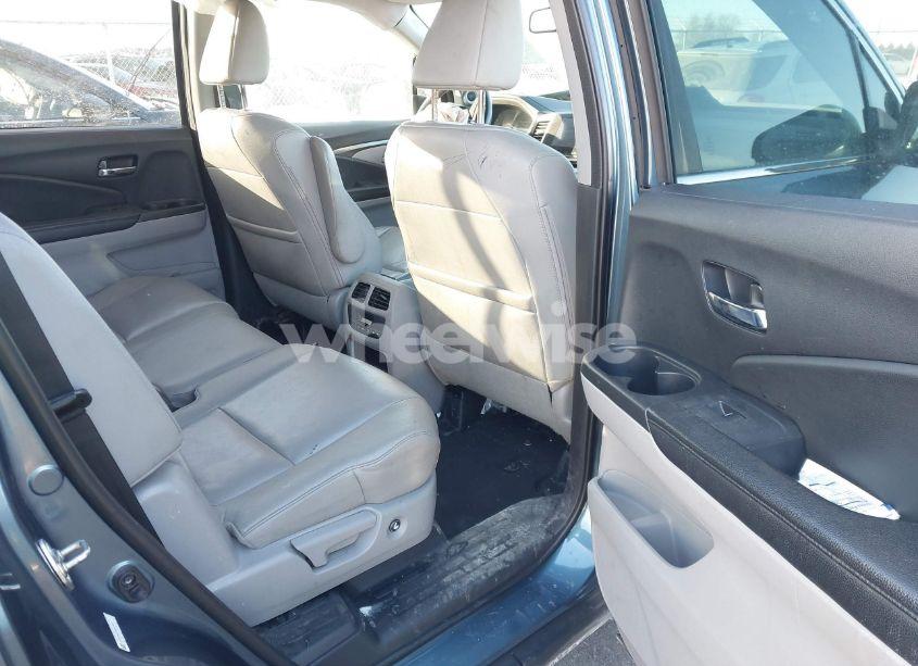 Photo 8 of 2016 Honda Pilot EX-L (VIN 5FNYF6H57GB017541)