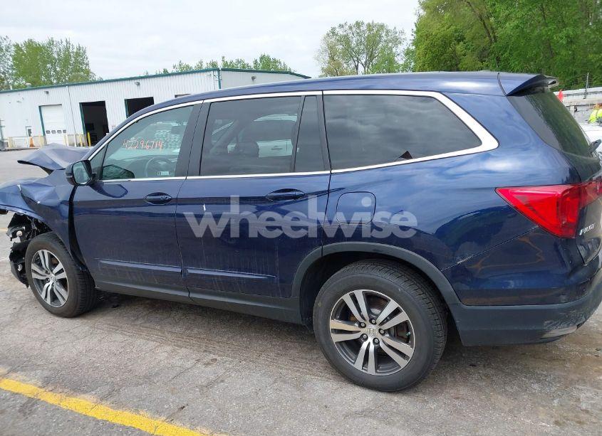 Photo 13 of 2018 Honda Pilot EX-L (VIN 5FNYF6H57JB046433)
