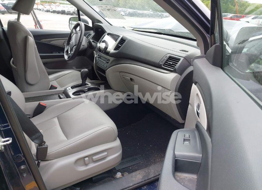 Photo 5 of 2018 Honda Pilot EX-L (VIN 5FNYF6H57JB046433)