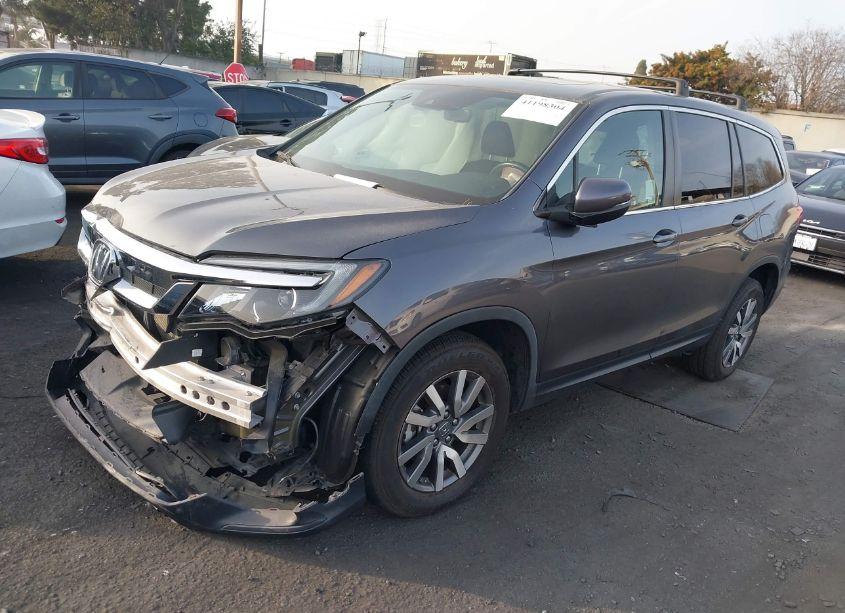 Photo 2 of 2020 Honda Pilot AWD EX-L (VIN 5FNYF6H57LB037993)