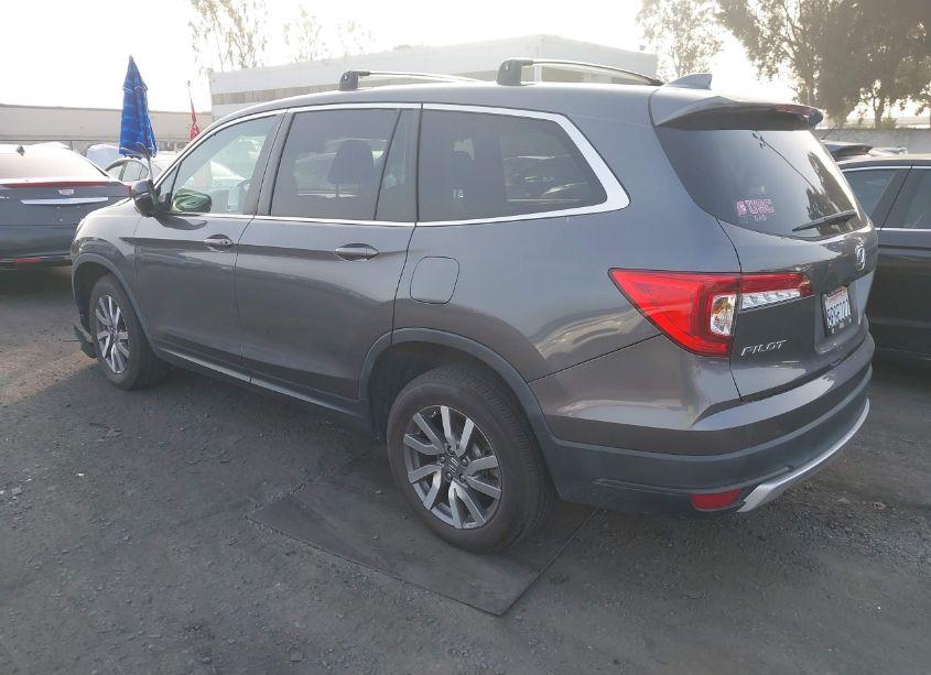 Photo 3 of 2020 Honda Pilot AWD EX-L (VIN 5FNYF6H57LB037993)