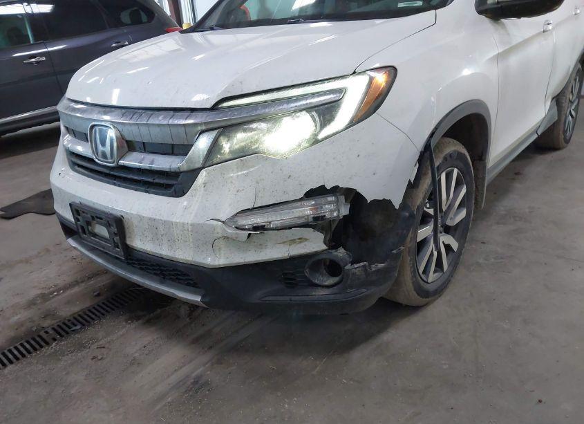 Photo 6 of 2020 Honda Pilot AWD EX-L (VIN 5FNYF6H57LB057435)