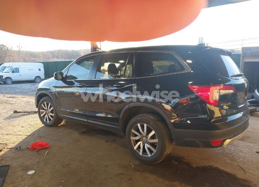 Photo 3 of 2022 Honda Pilot AWD EX-L (VIN 5FNYF6H57NB035910)