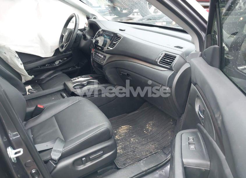 Photo 5 of 2022 Honda Pilot AWD EX-L (VIN 5FNYF6H57NB038144)