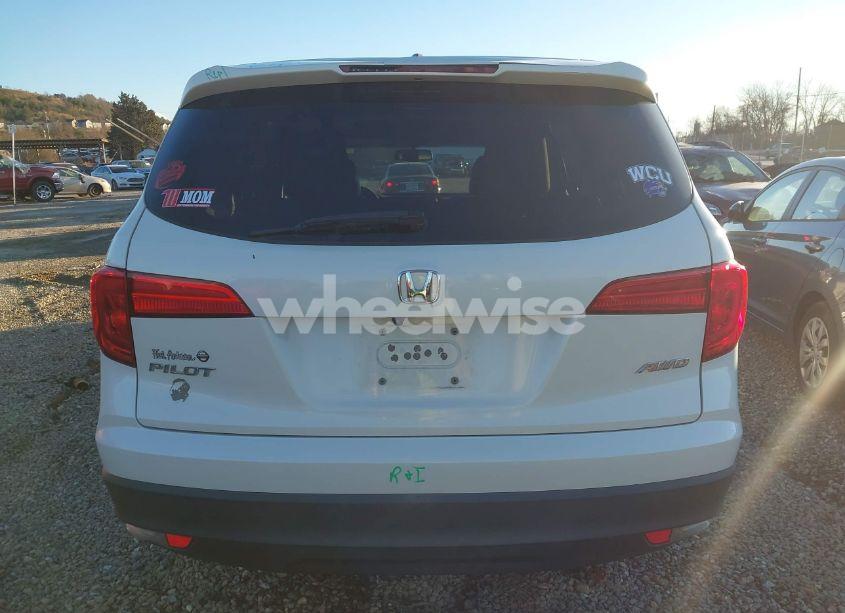Photo 16 of 2016 Honda Pilot EX-L (VIN 5FNYF6H58GB033358)