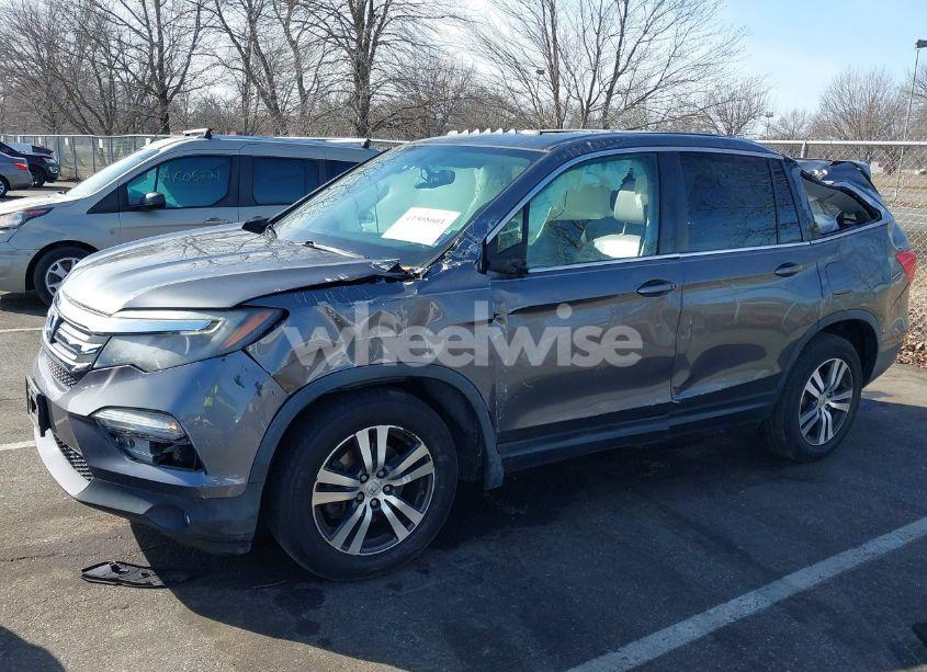 Photo 6 of 2016 Honda Pilot EX-L (VIN 5FNYF6H58GB034252)