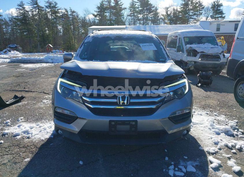 Photo 13 of 2016 Honda Pilot EX-L (VIN 5FNYF6H58GB035420)