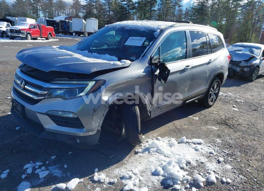 Photo 2 of 2016 Honda Pilot EX-L (VIN 5FNYF6H58GB035420)